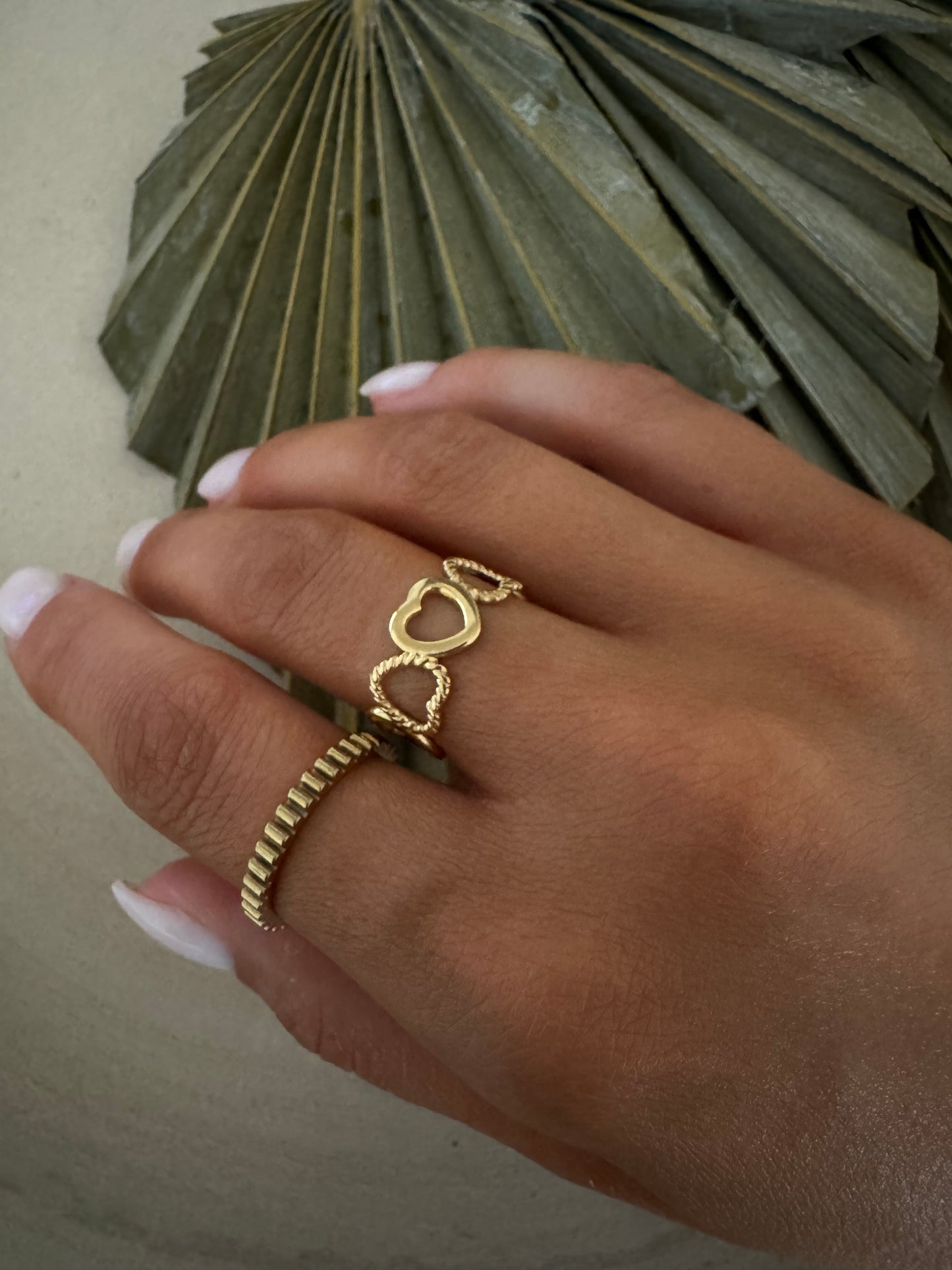 Ring Livia