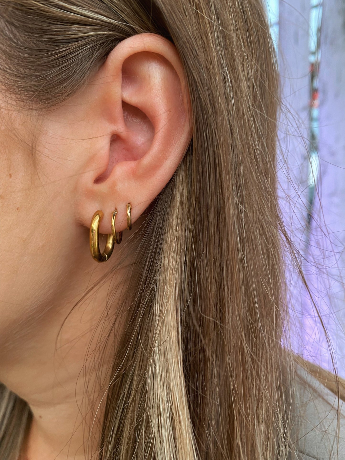 ISI | Ohrringe | Square Hoops | Creolen | Minimalistisch | Edelstahl | 14 Karat Vergoldung | Wasserfest