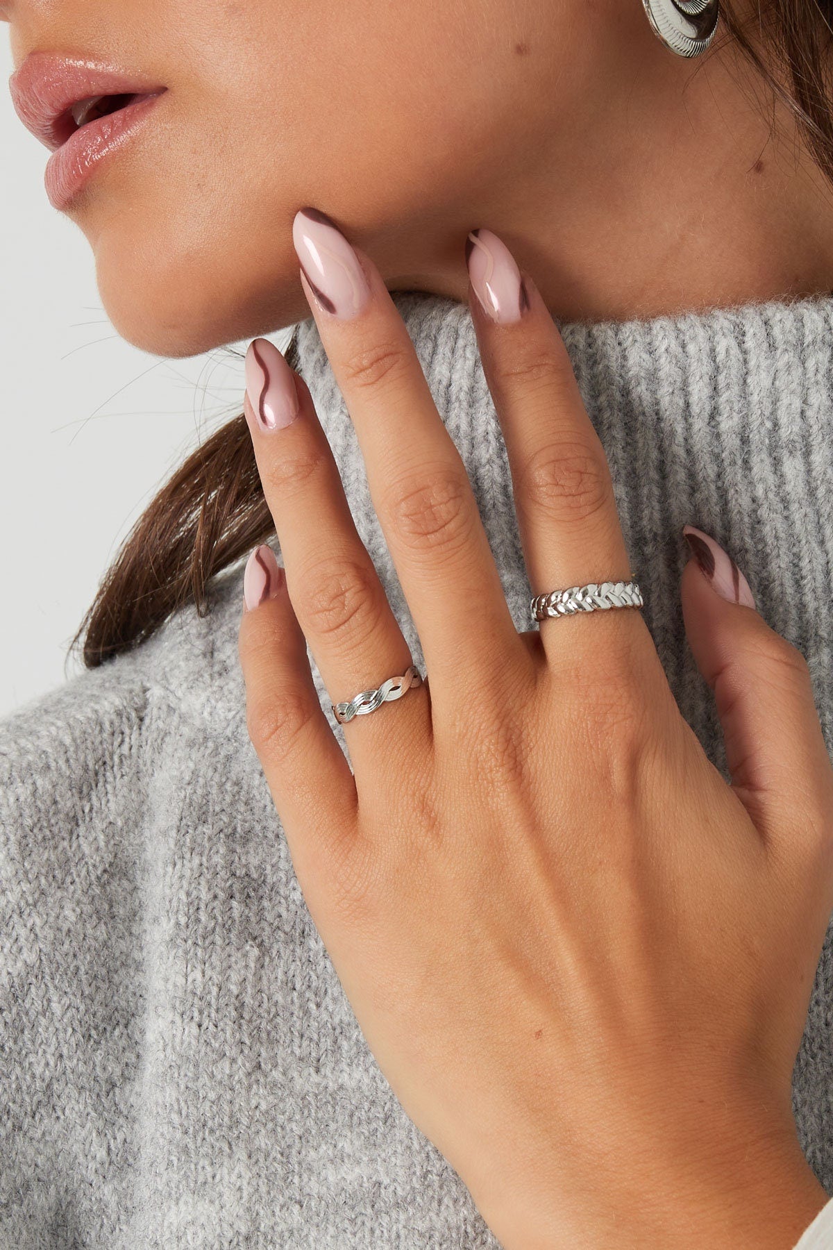 ZARA | Ring | Stapelring | Dünn geflochten | Braided Twist | Minimalistisch | Edelstahl | 14 Karat Vergoldung | Wasserfest