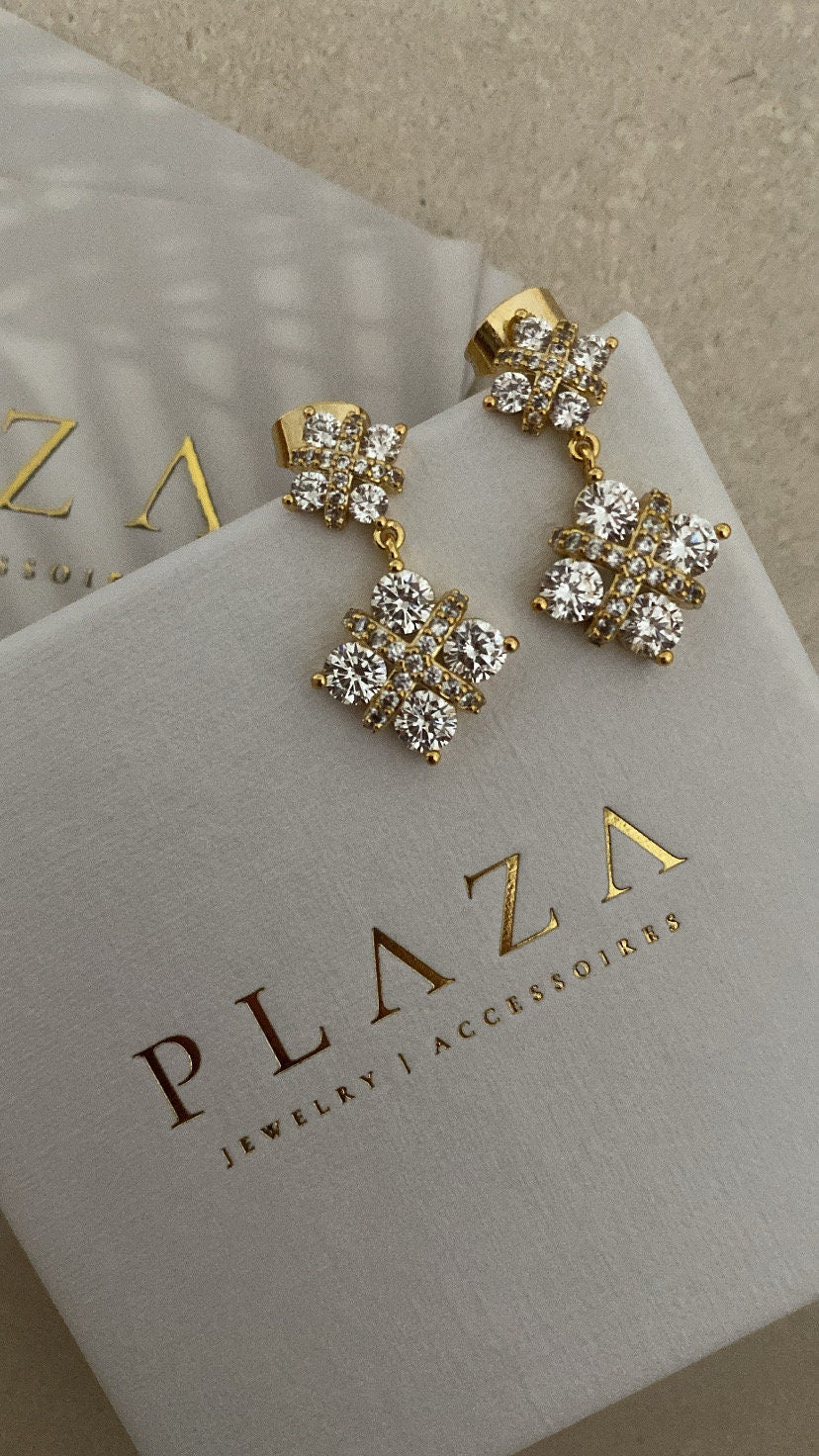 DIAMOND | Ohrringe | Zirkonia Stars | Glitzersteine | Statement | Hingucker | Edelstahl | 14 Karat Vergoldung | Wasserfest