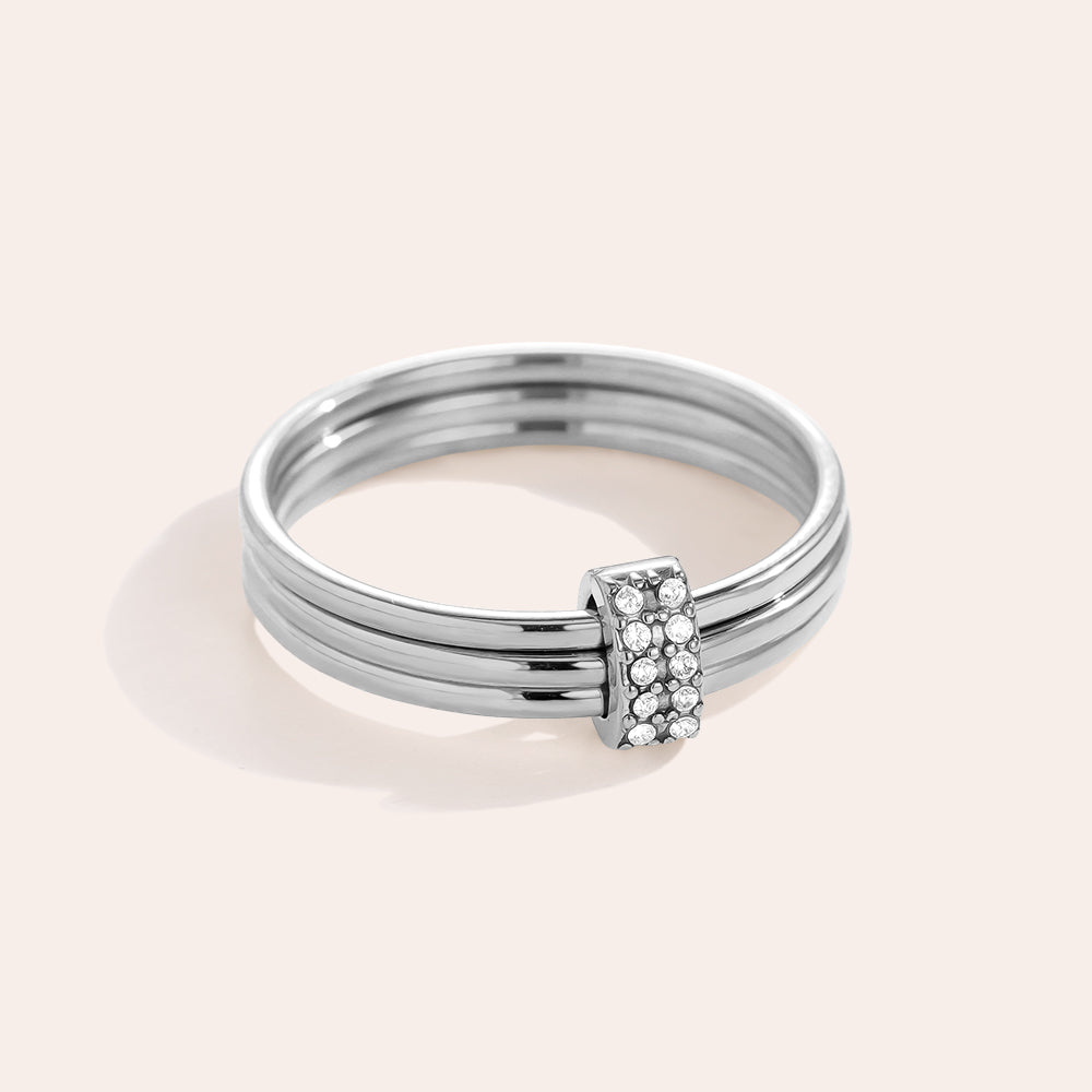 Ring Leona
