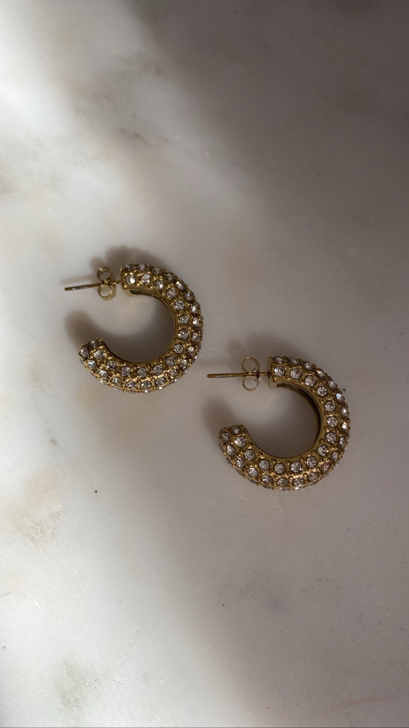 CELIA | Ohrringe | Hoops Creolen | Big Round | Luxury Hoop | Zirconia Glitzer | Edelstahl | 14 Karat Vergoldung | Wasserfest