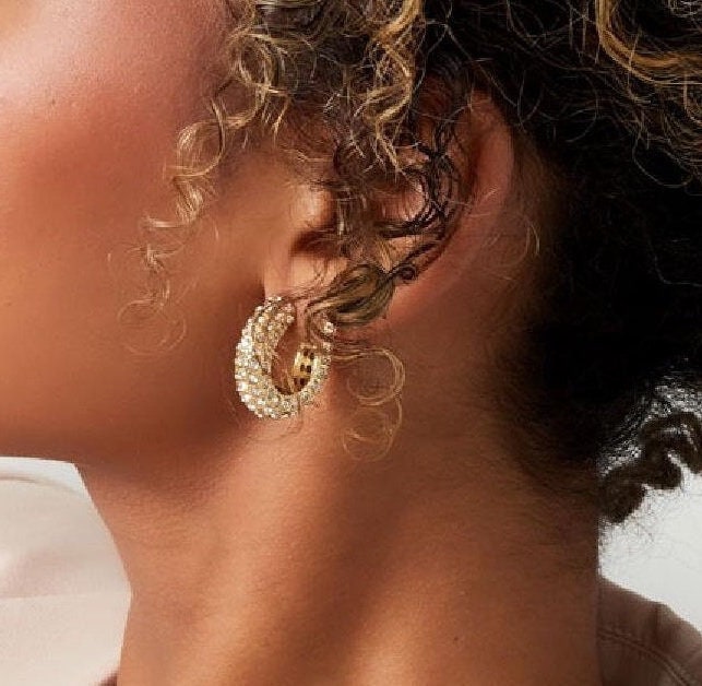 CELIA | Ohrringe | Hoops Creolen | Big Round | Luxury Hoop | Zirconia Glitzer | Edelstahl | 14 Karat Vergoldung | Wasserfest