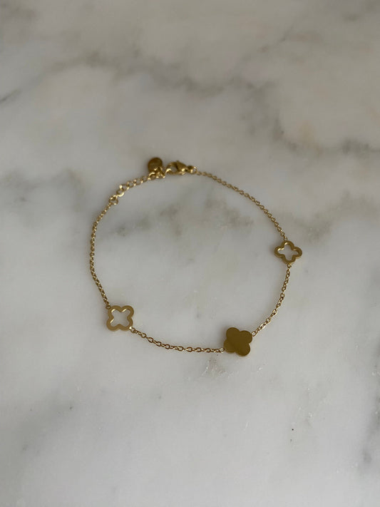 VANESSA | Armband | Kleeblatt | Blume | Minimalistisch Fein | Edelstahl | 14 Karat Vergoldung | Wasserfest