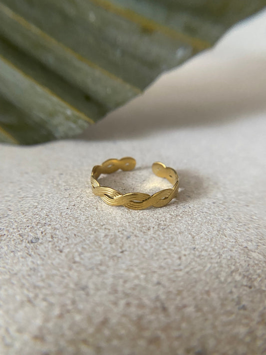 ZARA | Ring | Stapelring | Dünn geflochten | Braided Twist | Minimalistisch | Edelstahl | 14 Karat Vergoldung | Wasserfest
