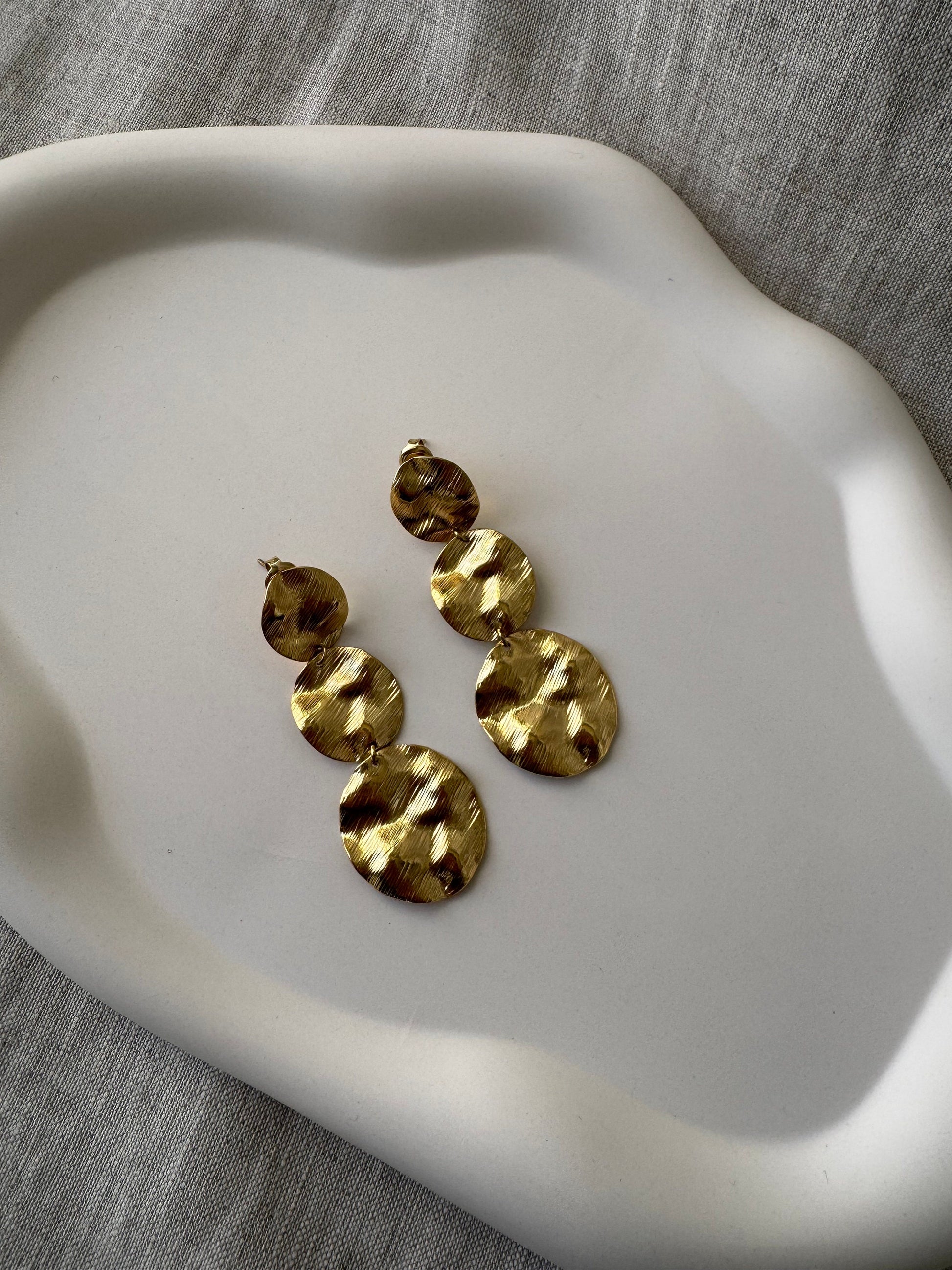 LIANA | Ohrringe | Abstrakte Kreise | Statement Circles | Long Chunky | Big Statement | Edelstahl | 14 Karat Vergoldung | Wasserfest